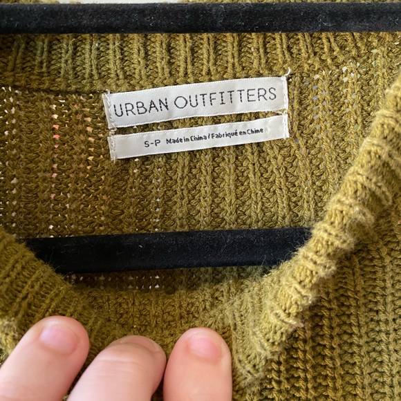 Urban Outfitters | Cropped Ribbed Army Green Pullover Sweater - Picture 8 of 10